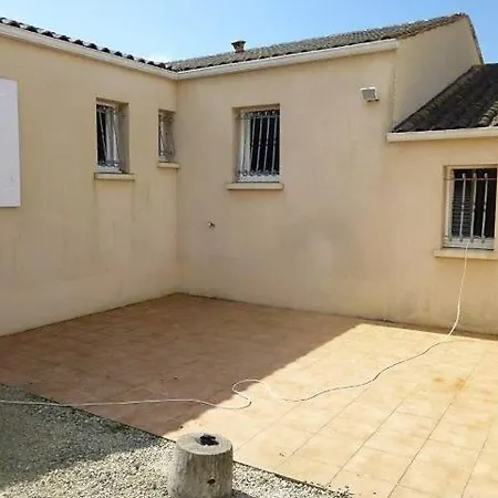 St Palais Sur - Belles Prestations Pour Cette Maison Individuelle Сен-Пале-сюр-Мер