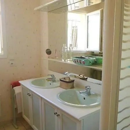 St Palais Sur - Belles Prestations Pour Cette Maison Individuelle * 생팔레쉬르메르